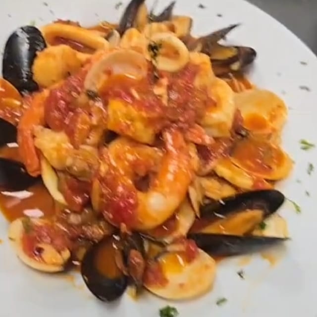 Seafood Marinara Combo.
